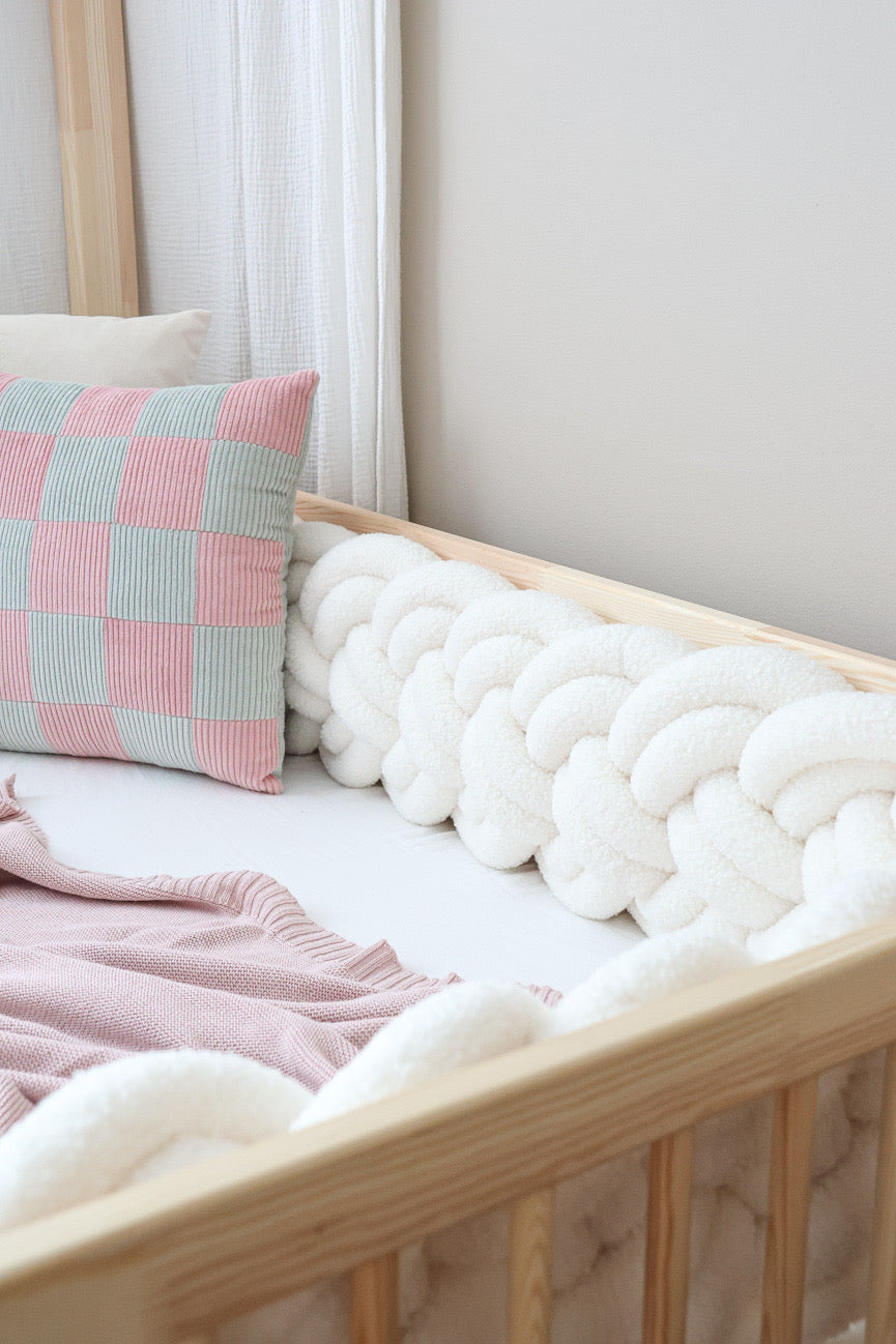 Obrobe za posteljico - Kitke Premium Fluffy Boucle